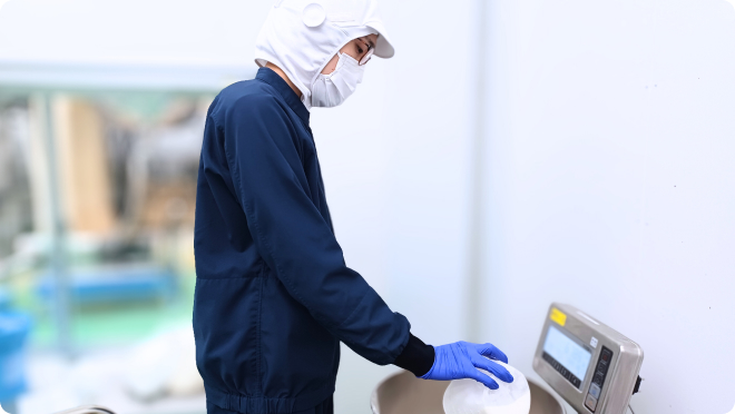 製造職K.Oの仕事中の様子